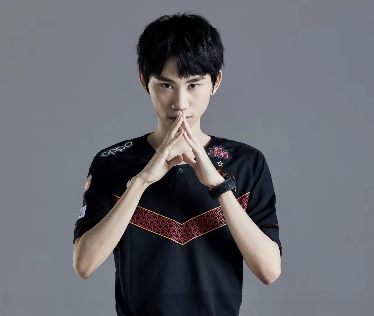 九游-Doinb在塞尔维亚队比赛中锐不可当，领先优势明显引发热议！赢得满堂喝彩的简单介绍-九游